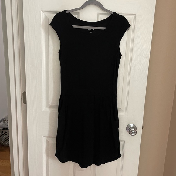 Athleta Dresses & Skirts - Cap Sleeve Athletic Dress